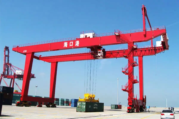 Automated Rail Mounted Gantry (ARMG) Crane